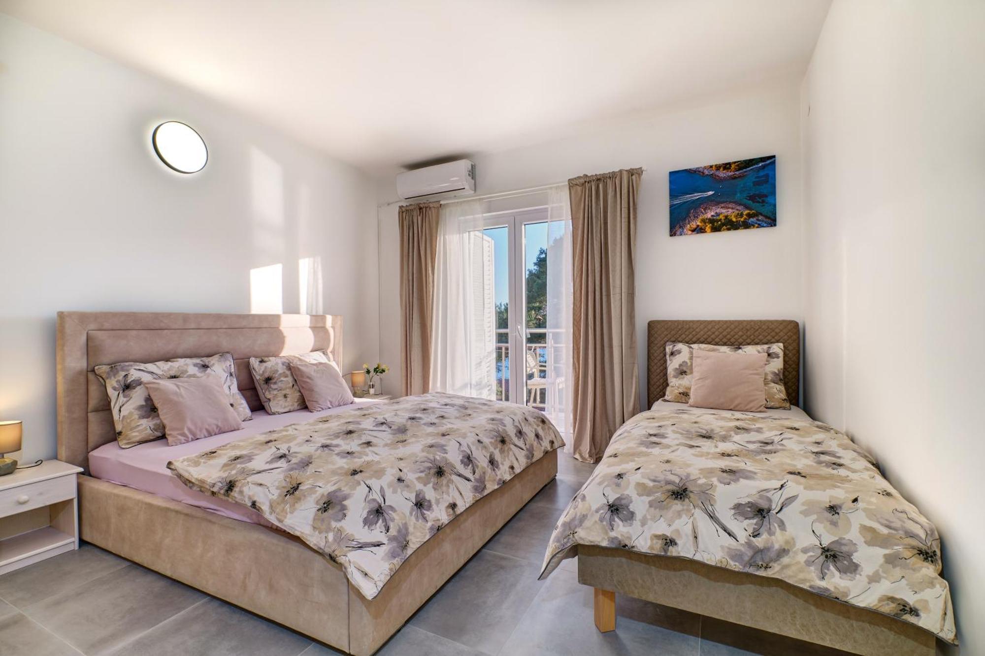Calma Sea View Rooms Мали-Лошинь Экстерьер фото