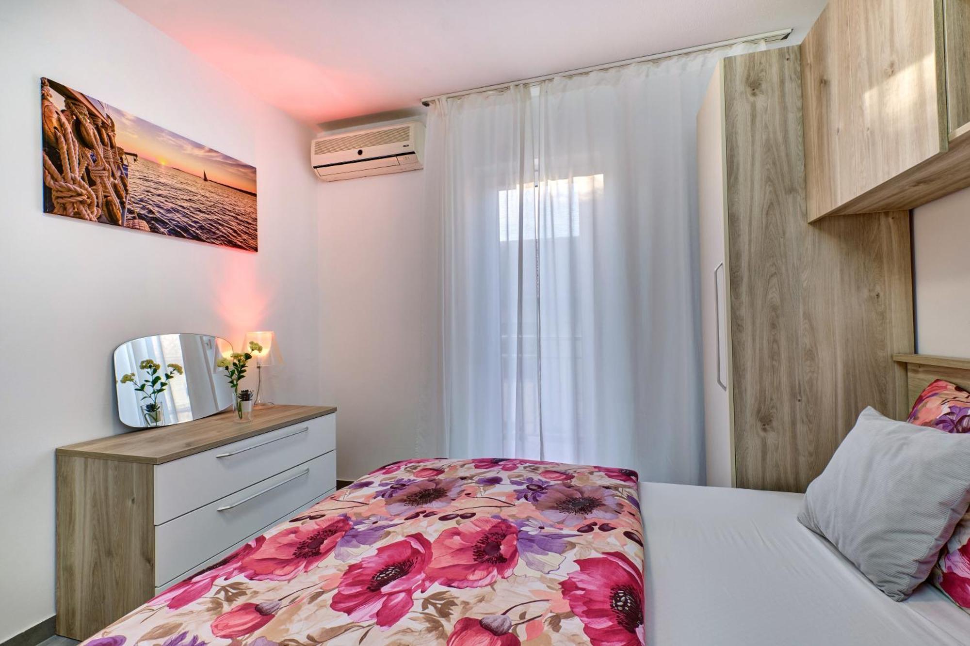 Calma Sea View Rooms Мали-Лошинь Экстерьер фото