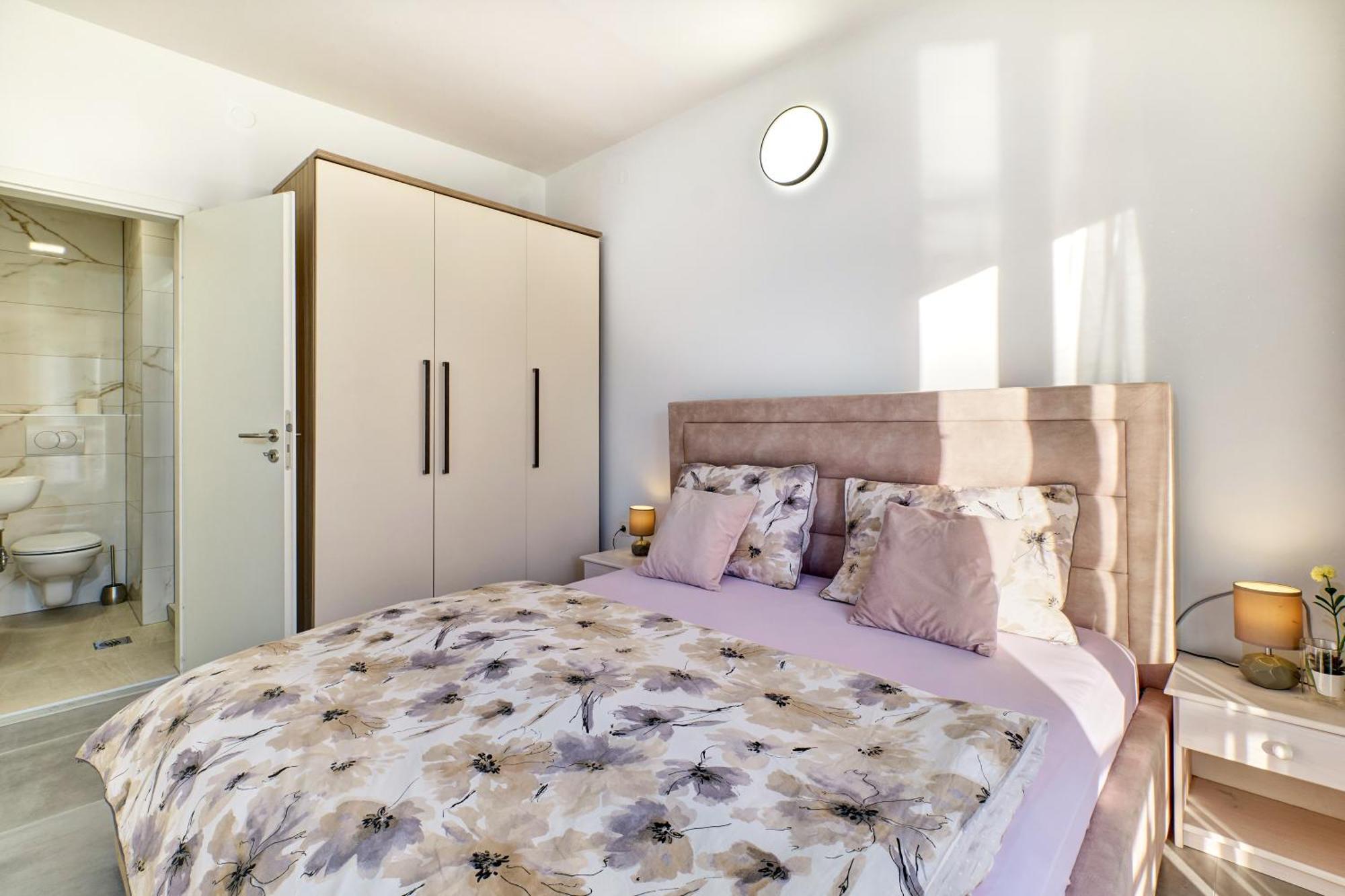 Calma Sea View Rooms Мали-Лошинь Экстерьер фото